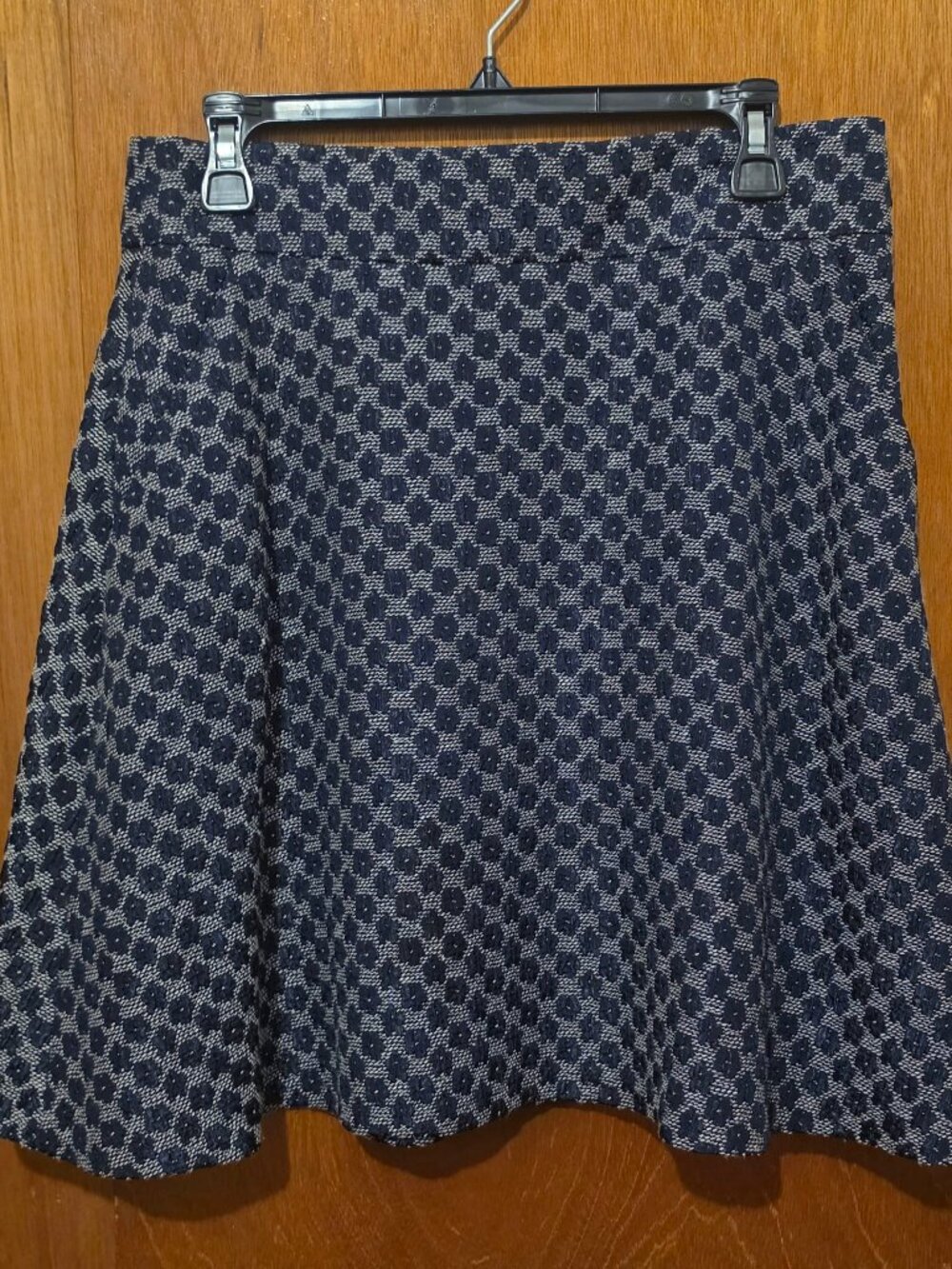 Ann Taylor navy floral mini skirt size 8 Mint Condition